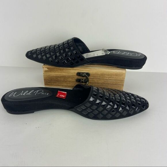 Wild Pair- Antionette Studded Mules - Picture 3 of 12